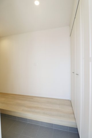 郡山市昭和1丁目第9　　　2号棟　　　芳賀小学校、郡山第４中学区の洋室|※同社施工例