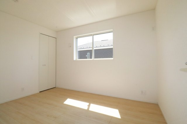 郡山市昭和1丁目第9　　　2号棟　　　芳賀小学校、郡山第４中学区の洋室