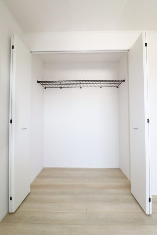 郡山市昭和1丁目第9　　　2号棟　　　芳賀小学校、郡山第４中学区の洋室|※同社施工例