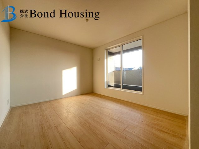 角地に付き開放感あり　二見町西二見第22　新築2区画　2号棟の駐車場