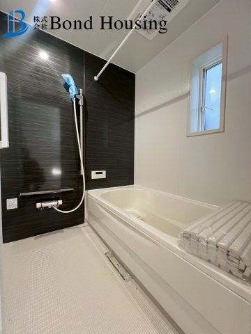 角地に付き開放感あり　二見町西二見第22　新築2区画　2号棟の浴室