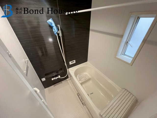 角地に付き開放感あり　二見町西二見第22　新築2区画　2号棟のトイレ