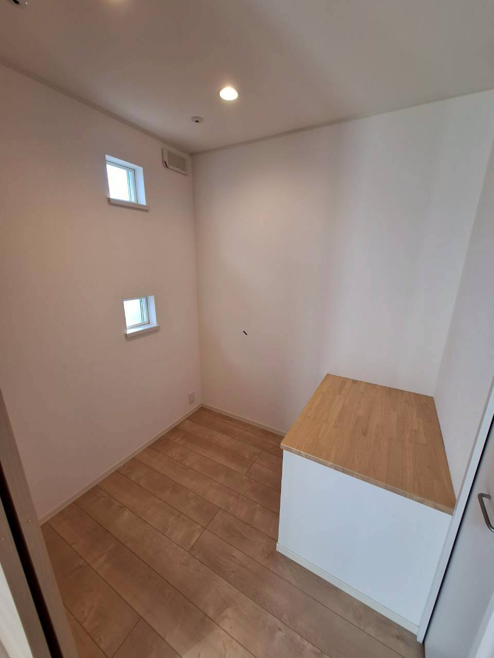 Westin Palaceのその他|★お仕事部屋に最適な2.3帖洋室★