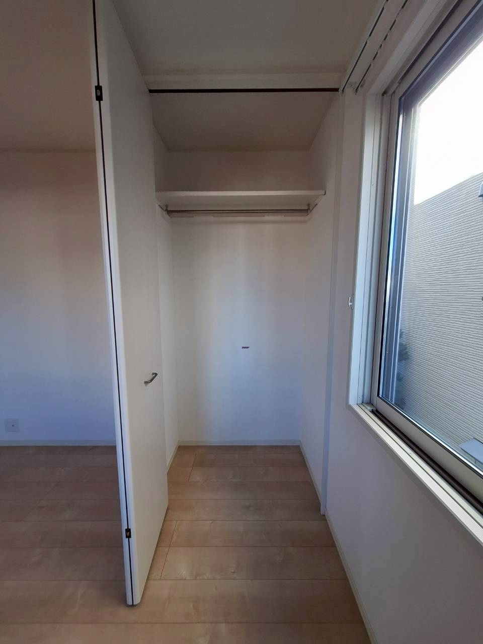 Westin Palaceの居間・リビング|★洋室収納★