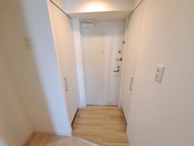 セレニテ甲子園Ⅰの玄関