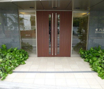 【エントランス】