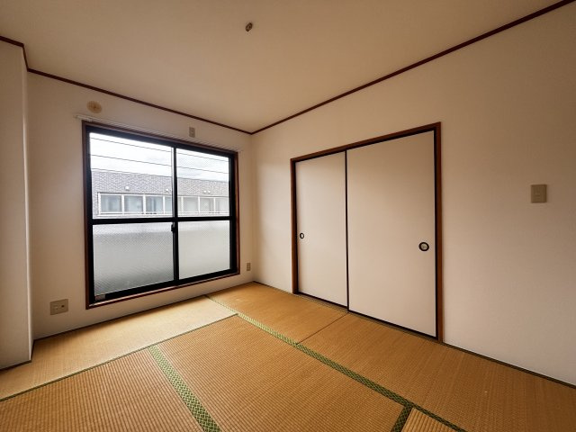 ミナモトマンションIIの和室