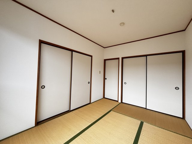 ミナモトマンションIIの和室