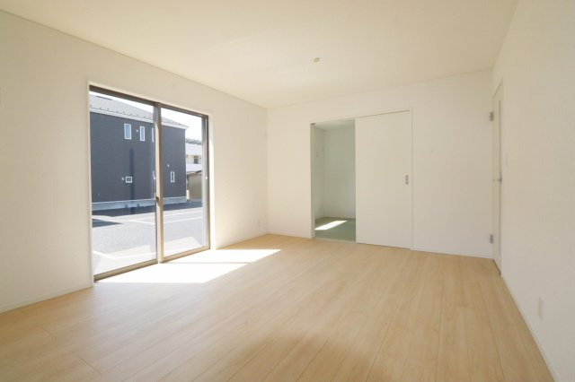 郡山市昭和1丁目第9　　　３号棟　　　芳賀小学校、郡山第４中学区の居間・リビング
