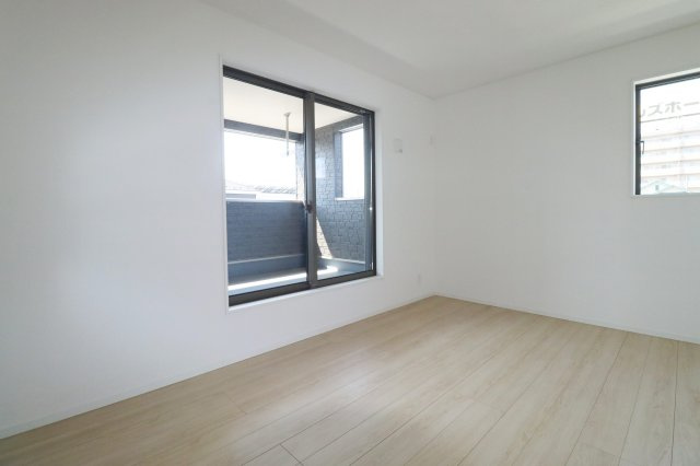 郡山市昭和1丁目第9　　　３号棟　　　芳賀小学校、郡山第４中学区の洋室