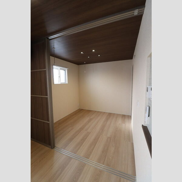 【新築】RESUA(レスア)向中野　A棟の洋室