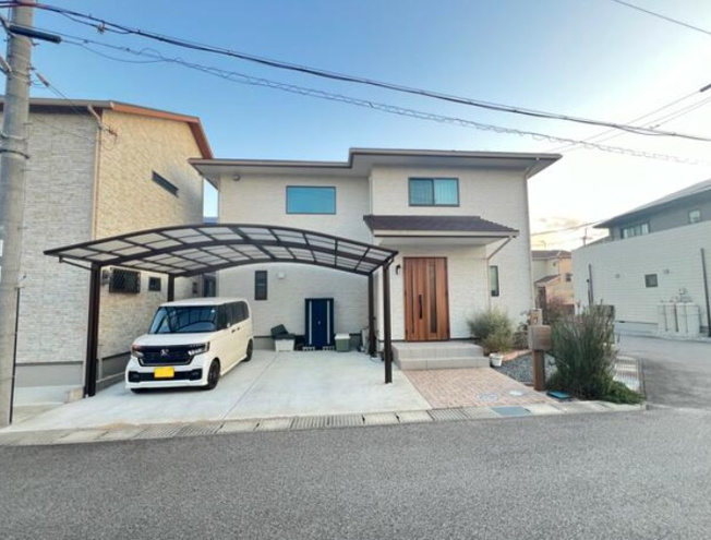 【外観】 | 令和3年築の築浅物件です。