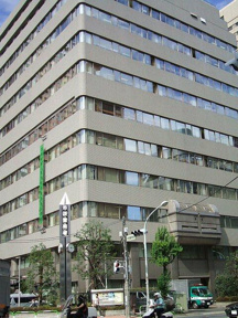 池袋警察署まで690m