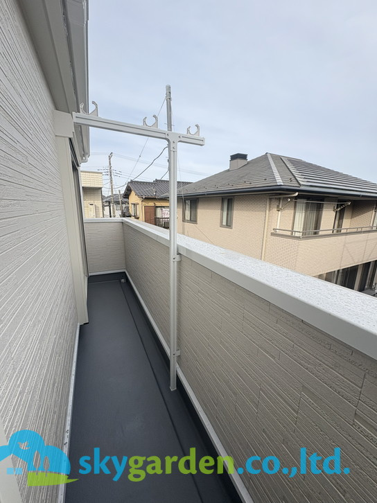 茅ヶ崎市南湖第18　新築戸建　全2棟2号棟のバルコニー