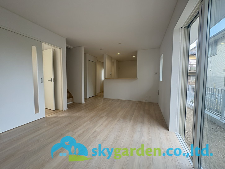 茅ヶ崎市南湖第18　新築戸建　全2棟2号棟の居間・リビング