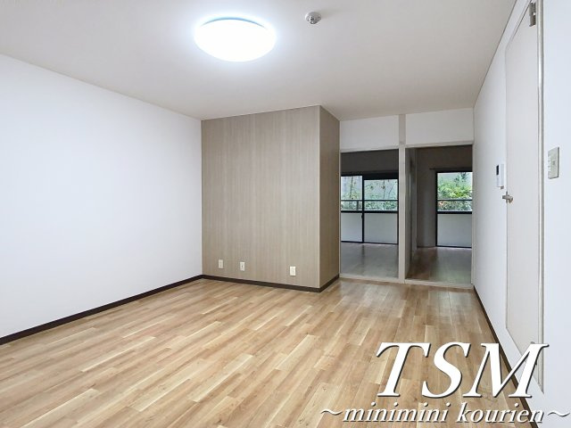 ハイクレスト光善寺の居間・リビング