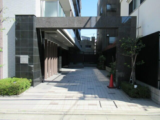 クリオ三ノ輪ラ・モードのエントランス