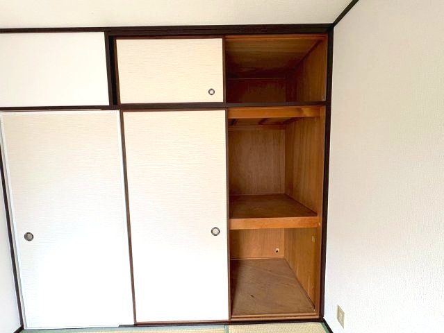 ドミール仲谷2号館の収納