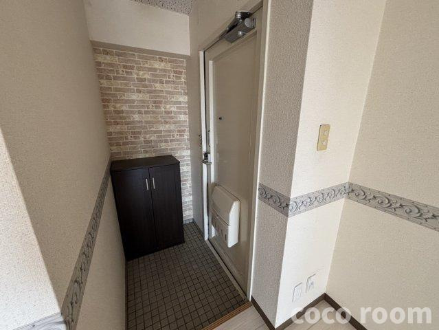 サンパレスセイワの玄関