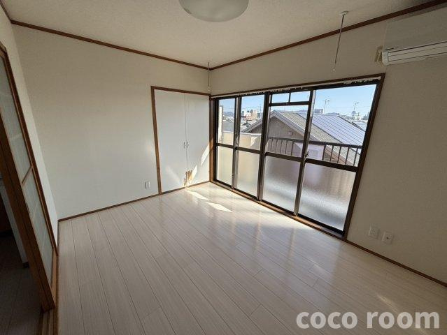 サンパレスセイワの居間・リビング