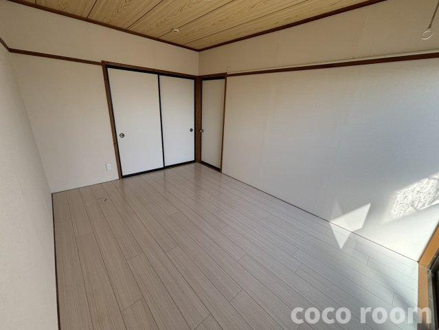 サンパレスセイワの居間・リビング