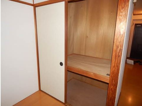 常田マンションの収納