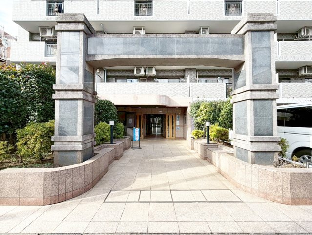 【エントランス】