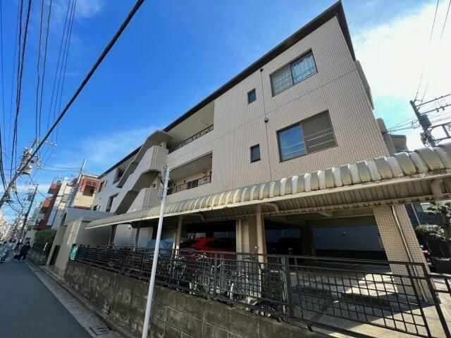 クレイドル新和の外観