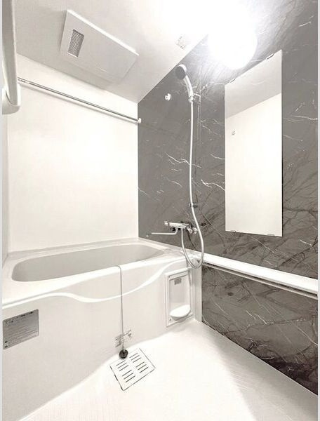 エスリード今池ルミナスの浴室