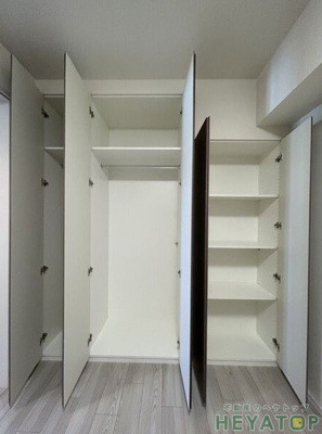 【収納】 | Alivis金山East | クローゼット