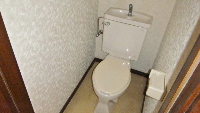 ハイツエリエートのトイレ|バス・トイレ別です