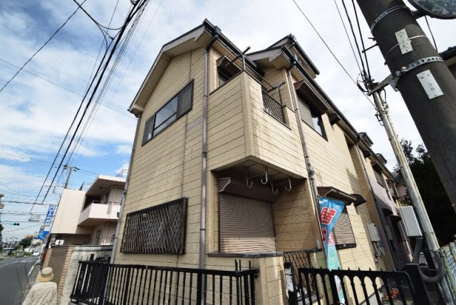 ハイツエリエートの外観