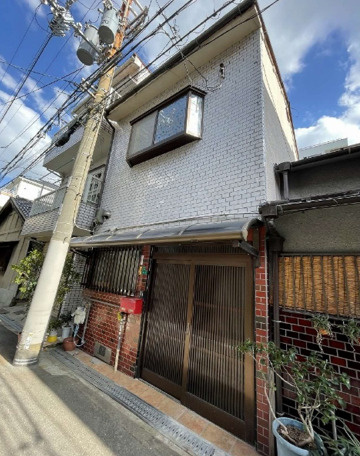 大阪市東成区中本2丁目　駅近中古テラスハウス　の外観