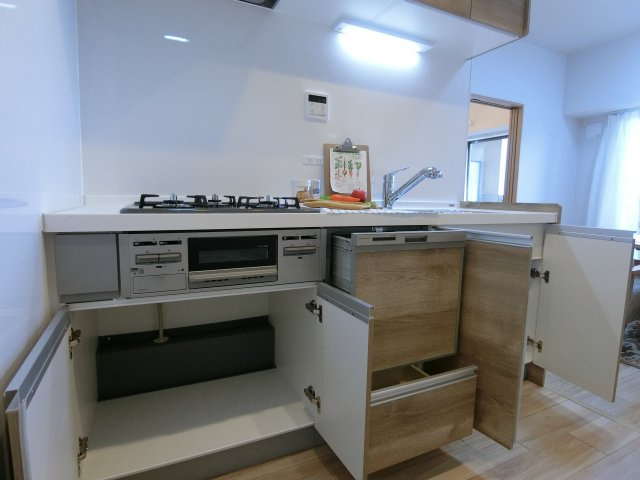 ダイアパレスシアース万代東棟のキッチン