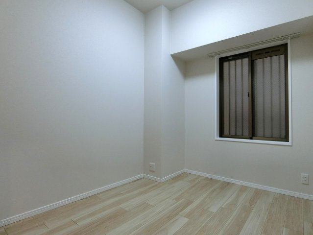 ダイアパレスシアース万代東棟の洋室