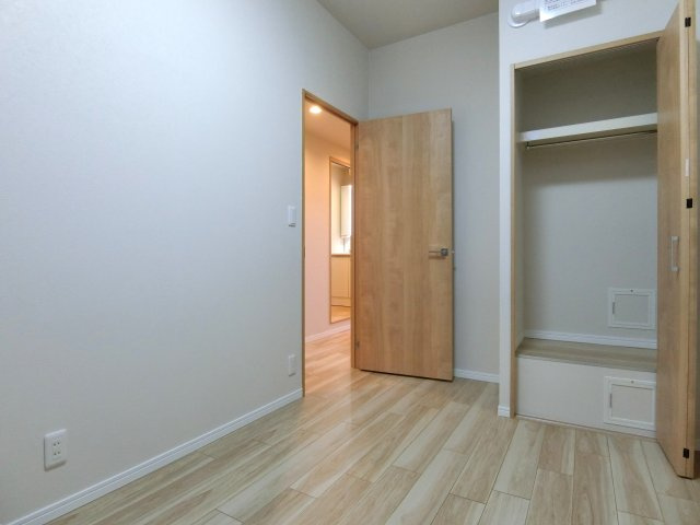 ダイアパレスシアース万代東棟の洋室