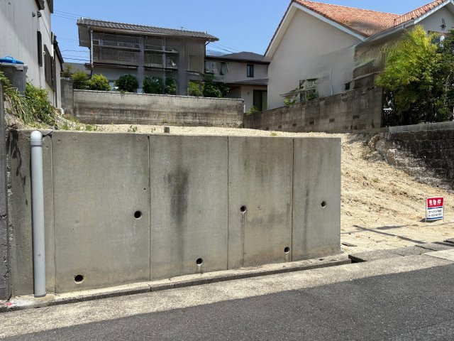緑区黒沢台二丁目土地の前面道路含む現地写真