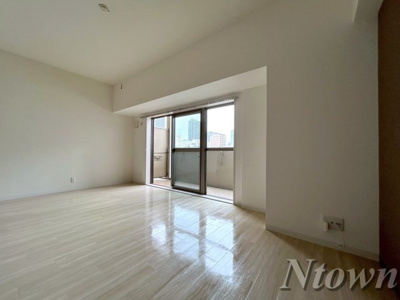 【居間・リビング】 | シュトルツ栄 | 使いやすいリビングです