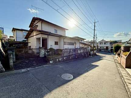 安佐北区亀崎２丁目の前面道路含む現地写真