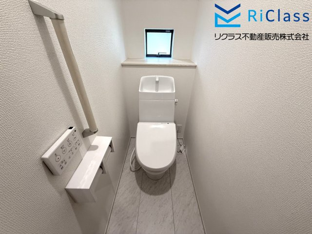 新築戸建　神戸市北区泉台7丁目12　１号棟のトイレ|2階のトイレです