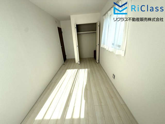 新築戸建　神戸市北区泉台7丁目12　１号棟の洋室|個人の部屋や寝室として使える洋室です