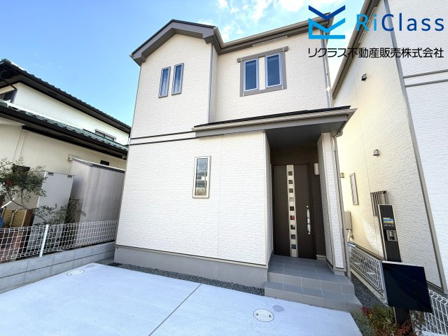 新築戸建　神戸市北区泉台7丁目12　１号棟の外観|駐車スペース２台分あります