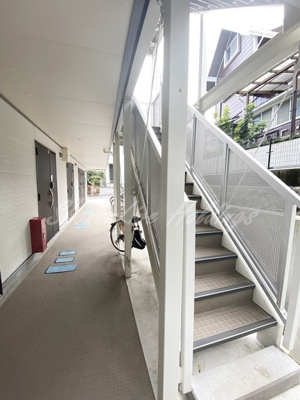 【エントランス】 | リブリ・ウンレーヴ | 毎日通るエントランス♪