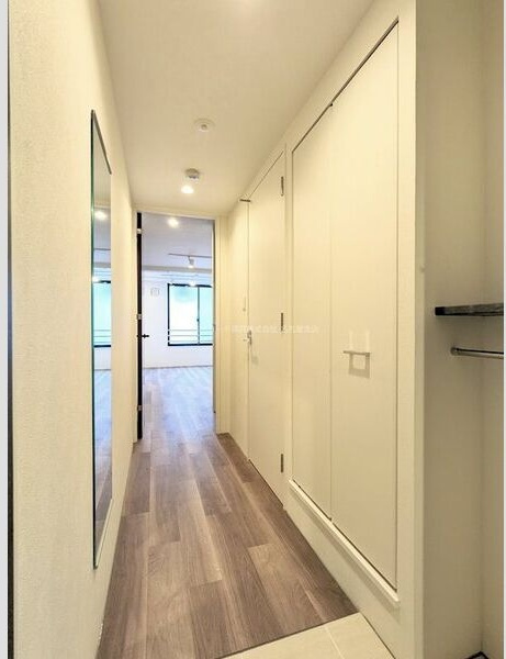 リーデンス今池の玄関