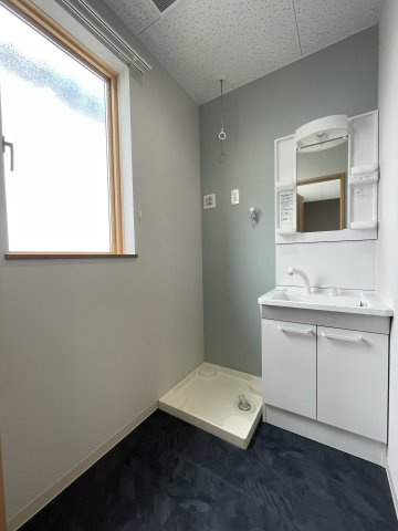 Astoria Bの洗面所