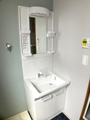 Astoria Bの独立洗面台