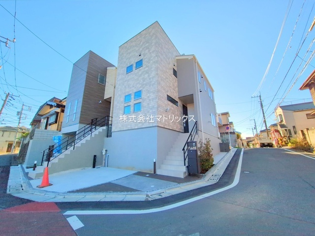 練馬区大泉町2丁目　制震×省エネ　ロフト付き戸建　全4棟　