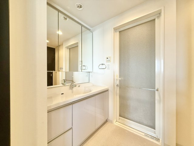 オーズガーデンC棟の設備|不在時にも便利な宅配BOX付き♪