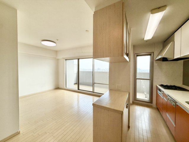 オーズガーデンC棟の玄関|お客様からのお問い合わせ心よりお待ちしております♪