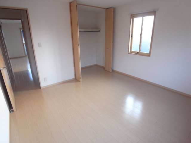 シャルマン高畑Ａの居間・リビング